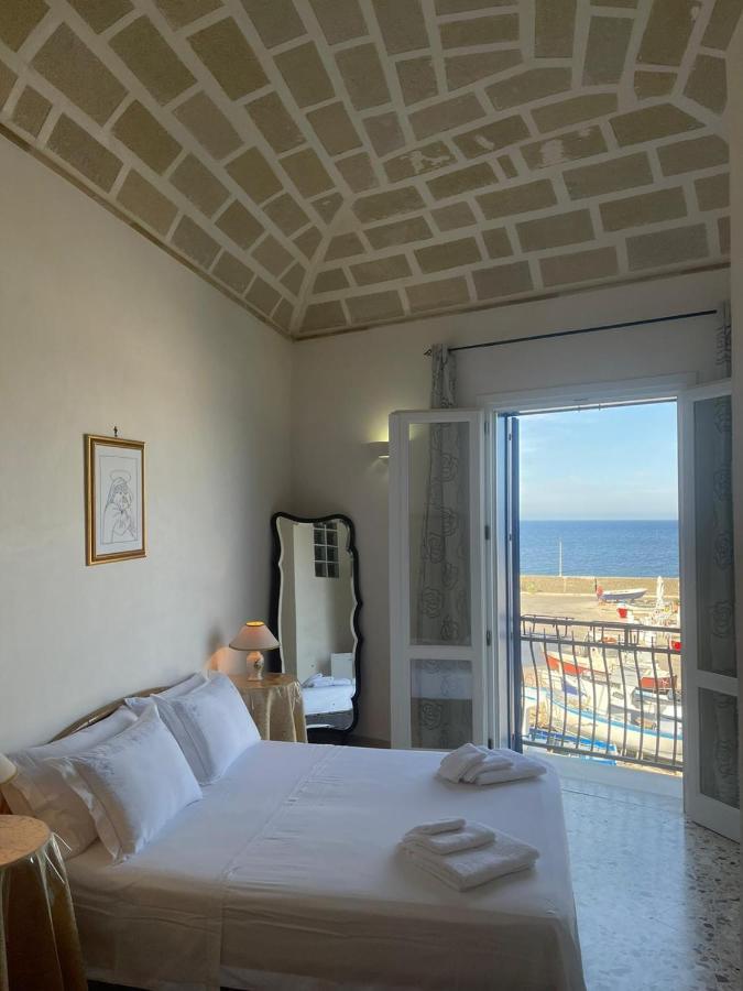 La Camera Sul Porto Hotell Marettimo Eksteriør bilde